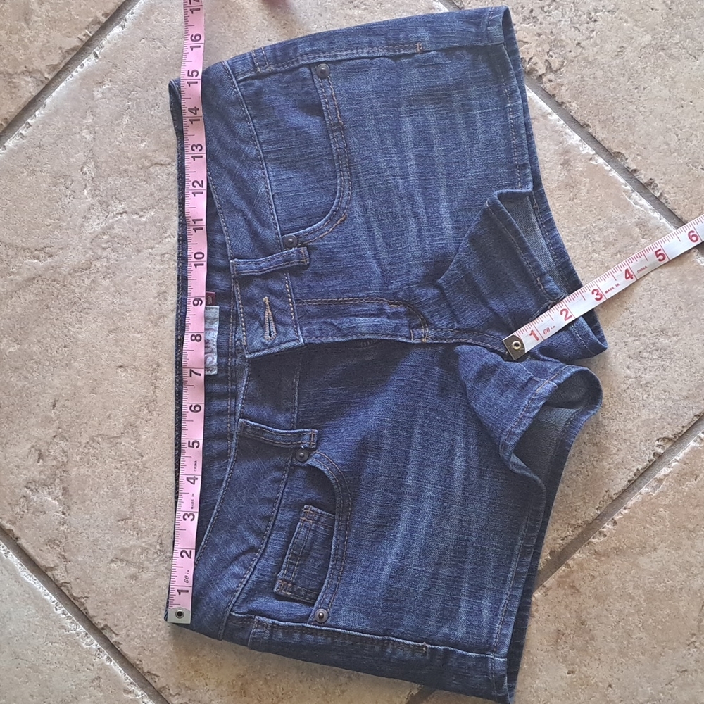 EUC denim shorts size 7 juniors